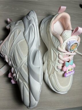 Sneakers for girls new size us 2.5 / UK 34